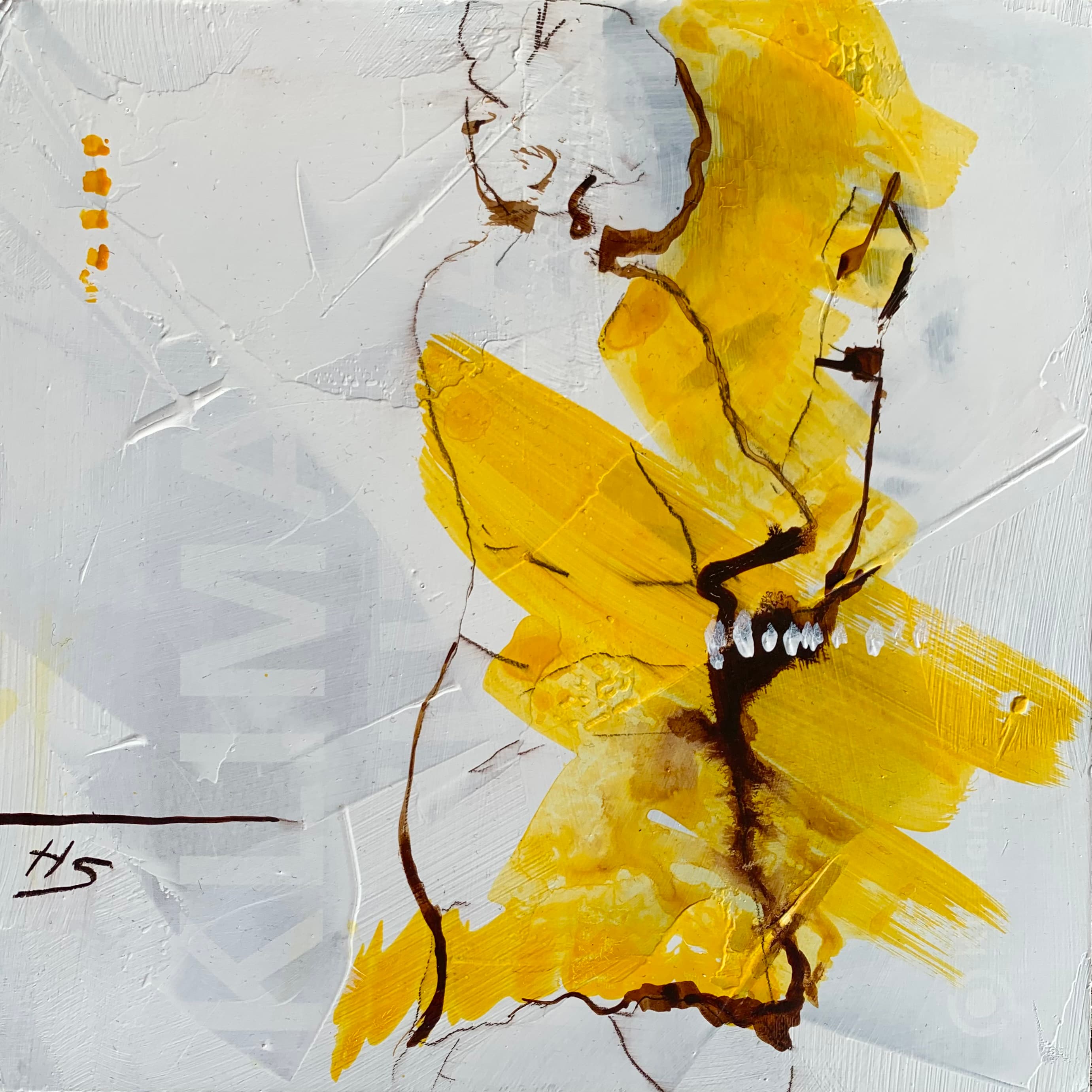 Kunstwerk von Heike Schümann zeigt eine seitlich den Betrachtenden abgewandte stehende Frau